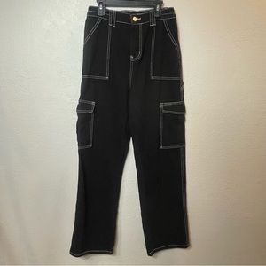 Black “Skater” Cargo Wide Leg / High Rise Jeans with White Stitching Size Large